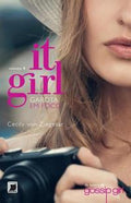 It Girl: Girl in Focus (Vol. 9)